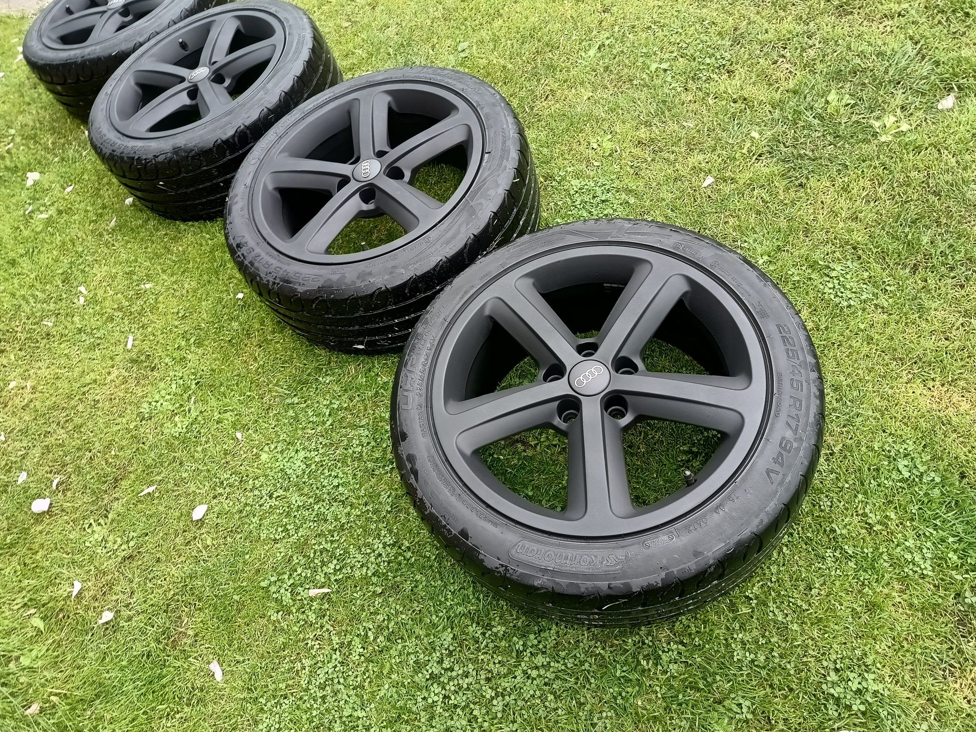 Alufelgi 17 5x112 Audi A3 8p A4 A6  VW komplet Oem 225/45/17"