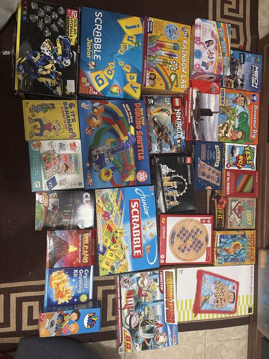 множество настольных и развивающих игр