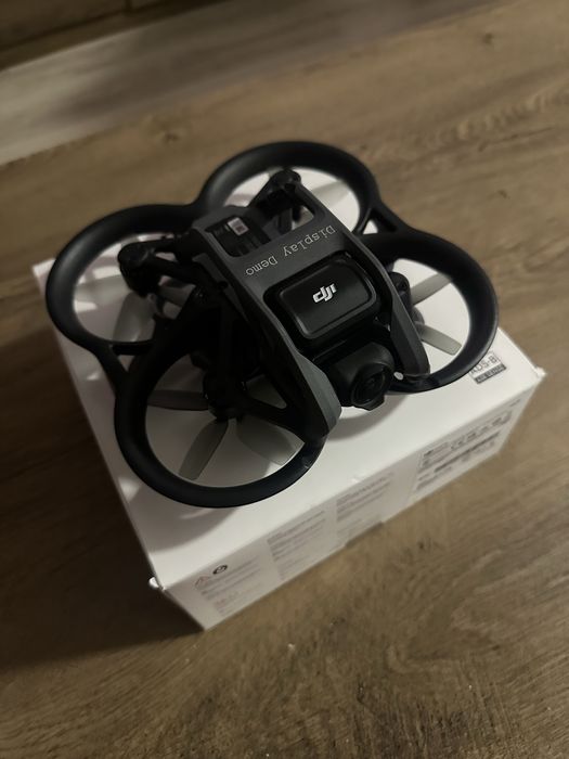 Dji avata sam dron