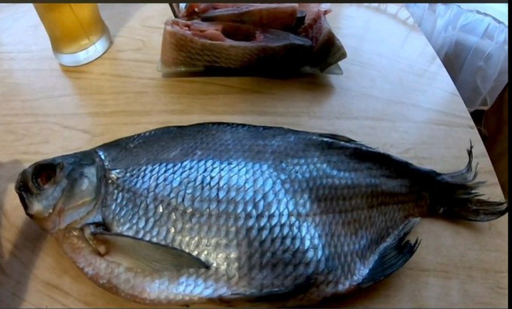 Лящ в'ялений млявий лещ вяленый