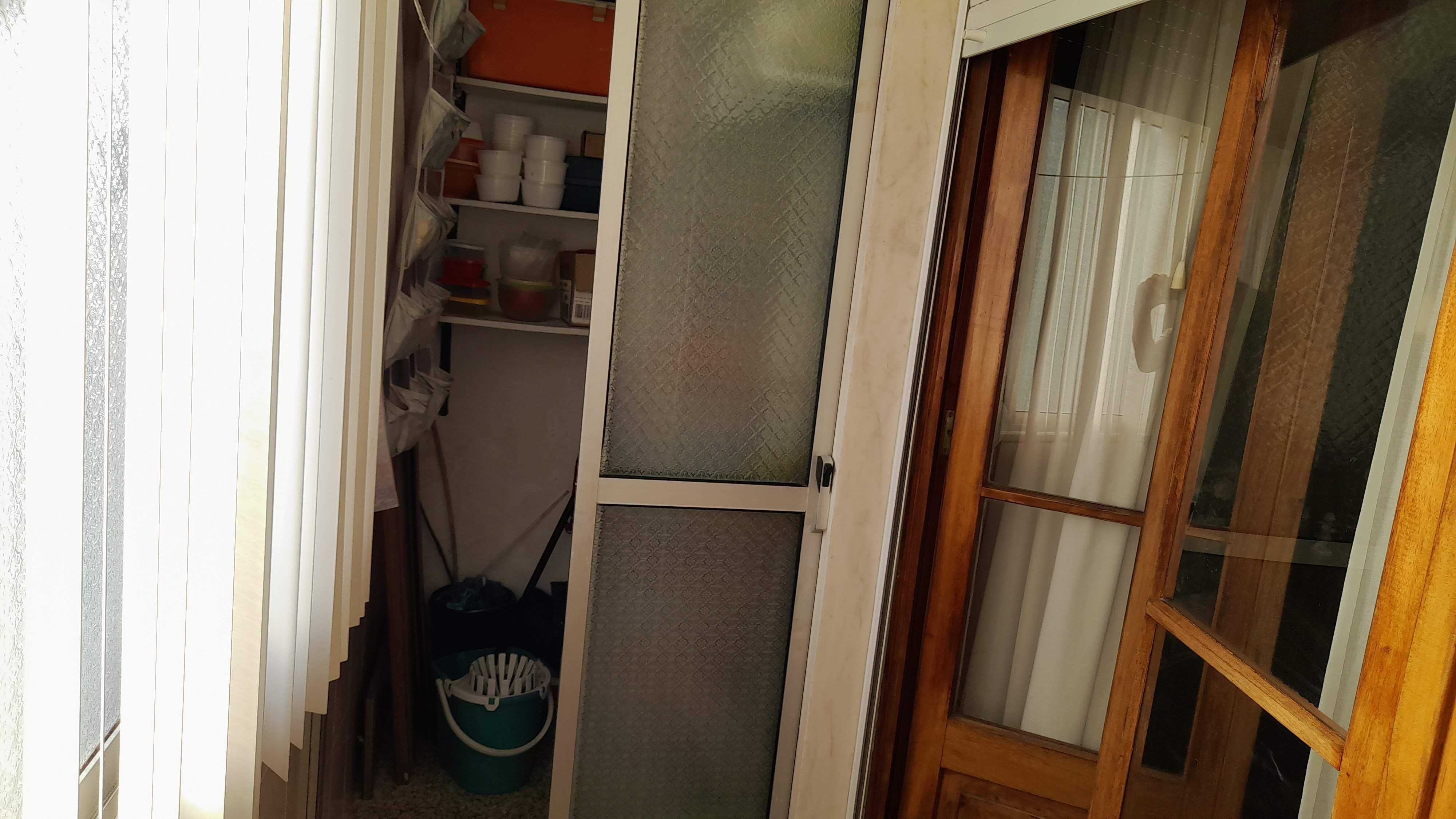 Apartamento T1 para arrendar em Queijas