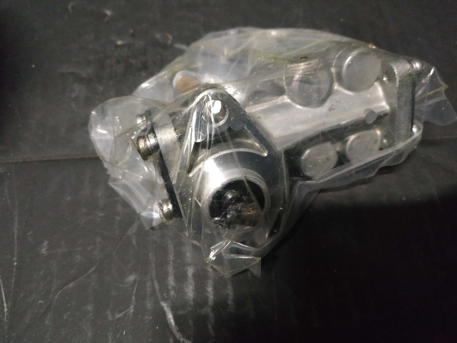 Dozownik oleju silnik Suzuki DT65 Nowy