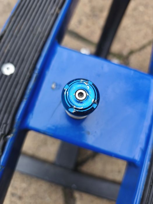 Regulator kompresji Fox dhx2 vvc