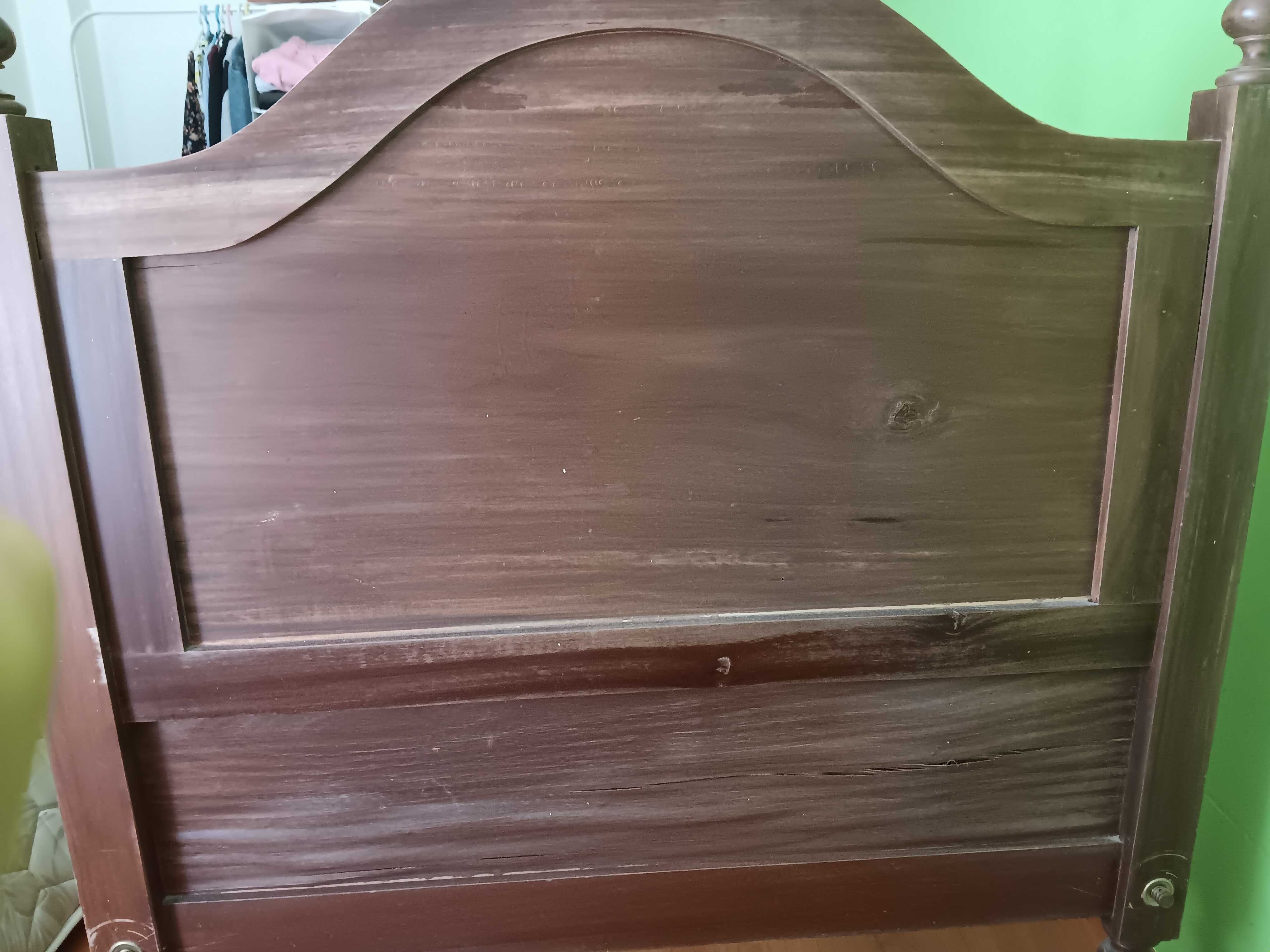 Cama com colchão