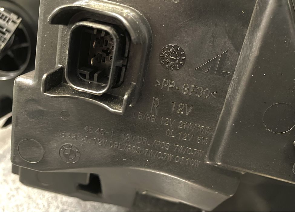 Фари BMW 3 G20, Adaptive Led, ліва і права