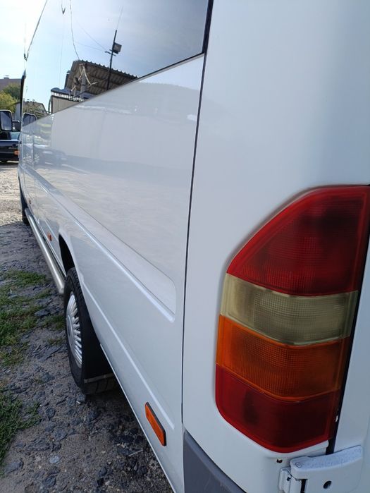 Мерседес sprinter мікроавтобус 18 місць