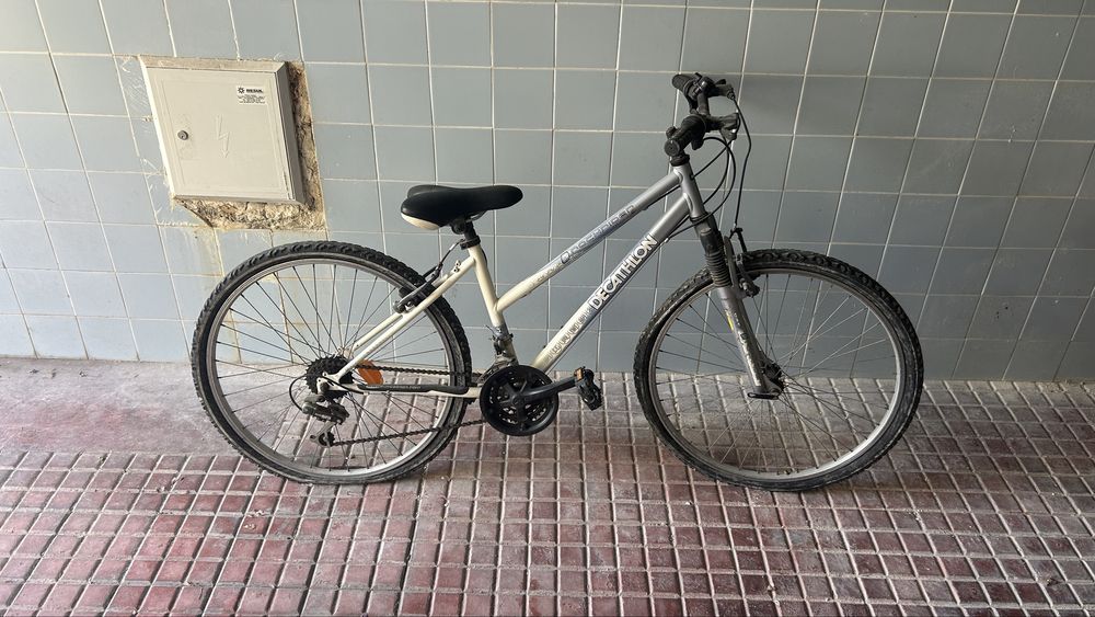 Bicicleta mulher/menina Decathlon