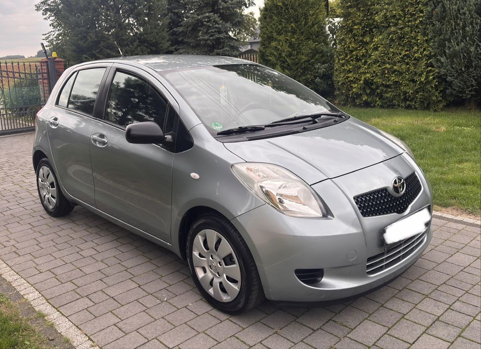Toyota Yaris 1.3 VVTi 87 KM-Klimatyzacja-132 000 KM-5 drzwi