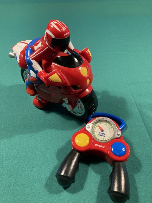 Mota telecomandada Chico