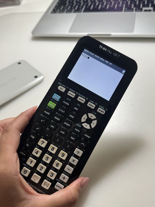 Calculadora Gráfica TEXAS TI-84 Plus CE-T