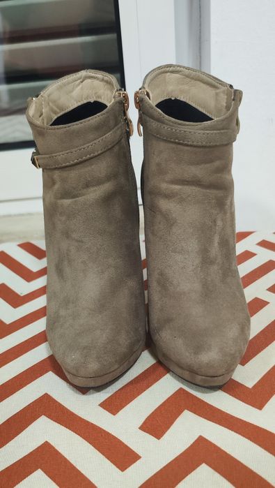 Botins mulher salto alto