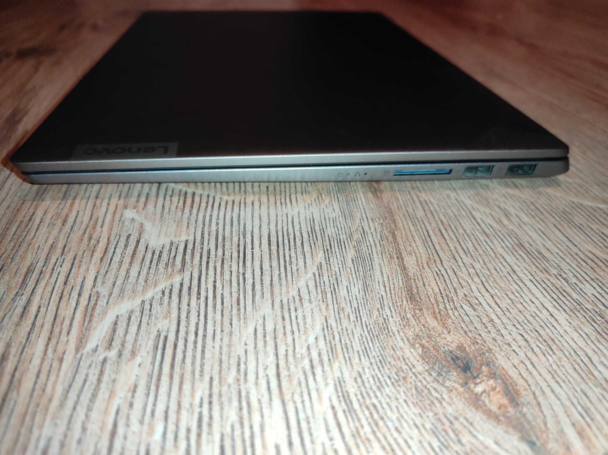 Laptop Lenovo IdeaPad Ultra Books Slim S540 -14 Cali - Win10
