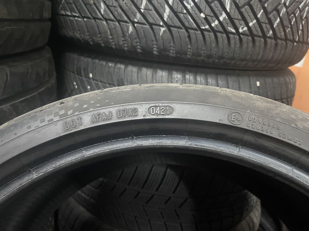 4xContinental 235 35r20., 2021 5.7mm