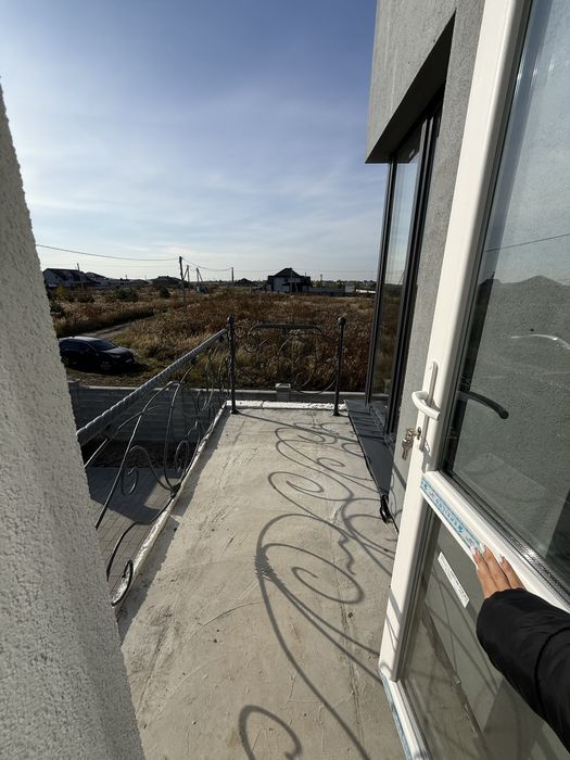 Продаж двоповерхового котеджу двояну масив Київський