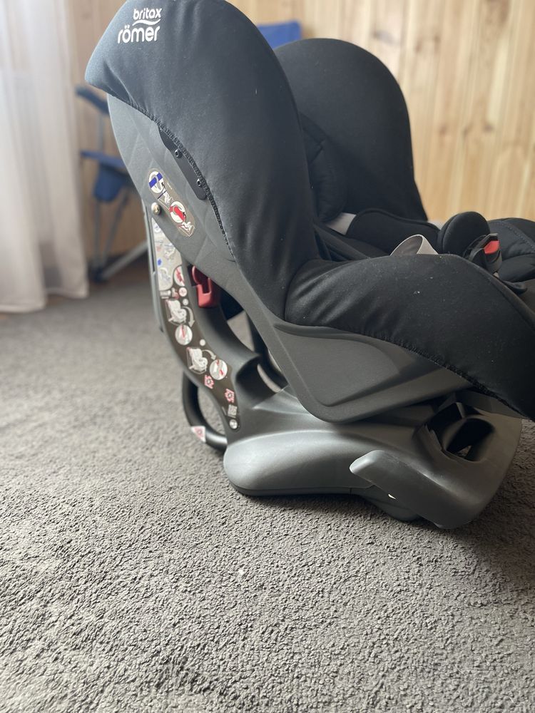 Автокрісло Britax Römer First Class Plus (Cosmos Black)