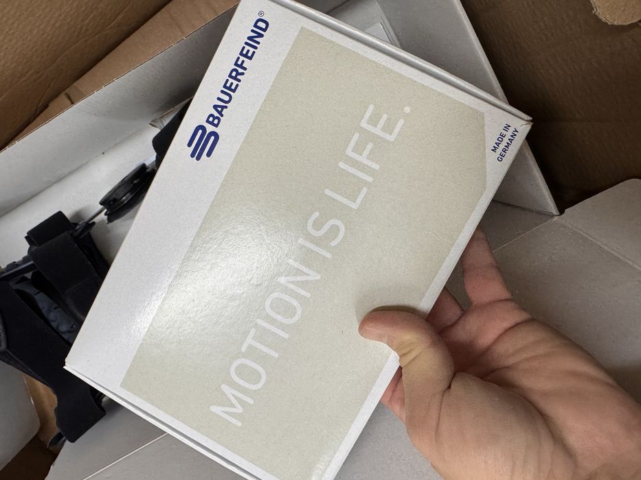 Ортез на коліно Bauerfeind SecuTec Genu Flex. Германия