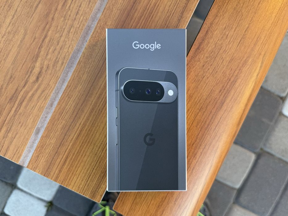 Google Pixel 10 – 12/256 GB, Obsidian (eSIM), новий