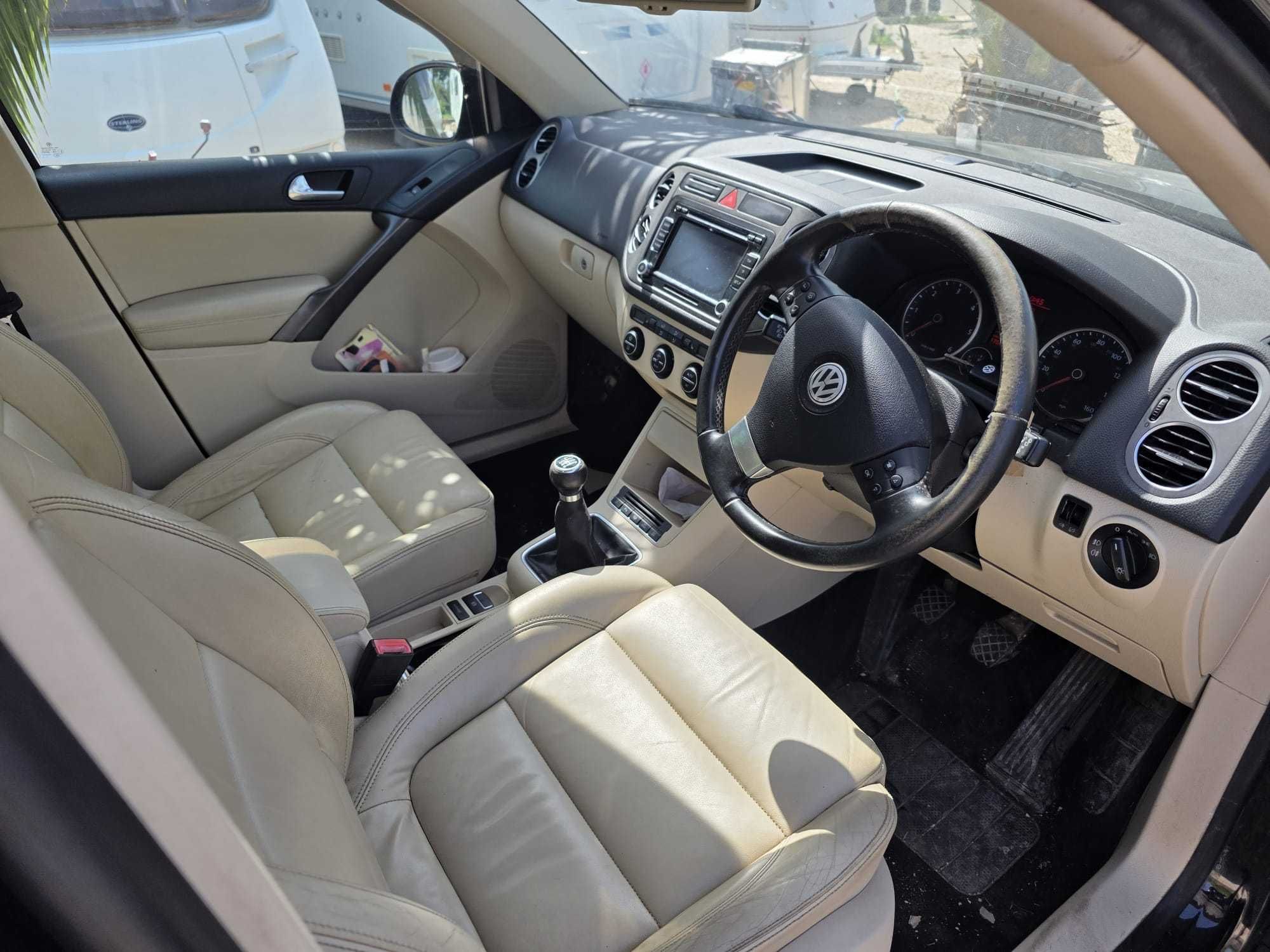 Volkswagen 	Tiguan Escape Tdi 140
