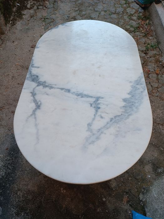 Mesa de jantar em pedra mármore