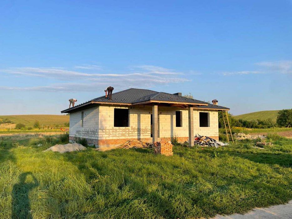 Будівництво даху з нуля Монтаж • Зведення • Металочерепиця для дахів
