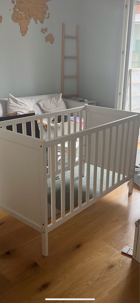 Berco branco do Ikea