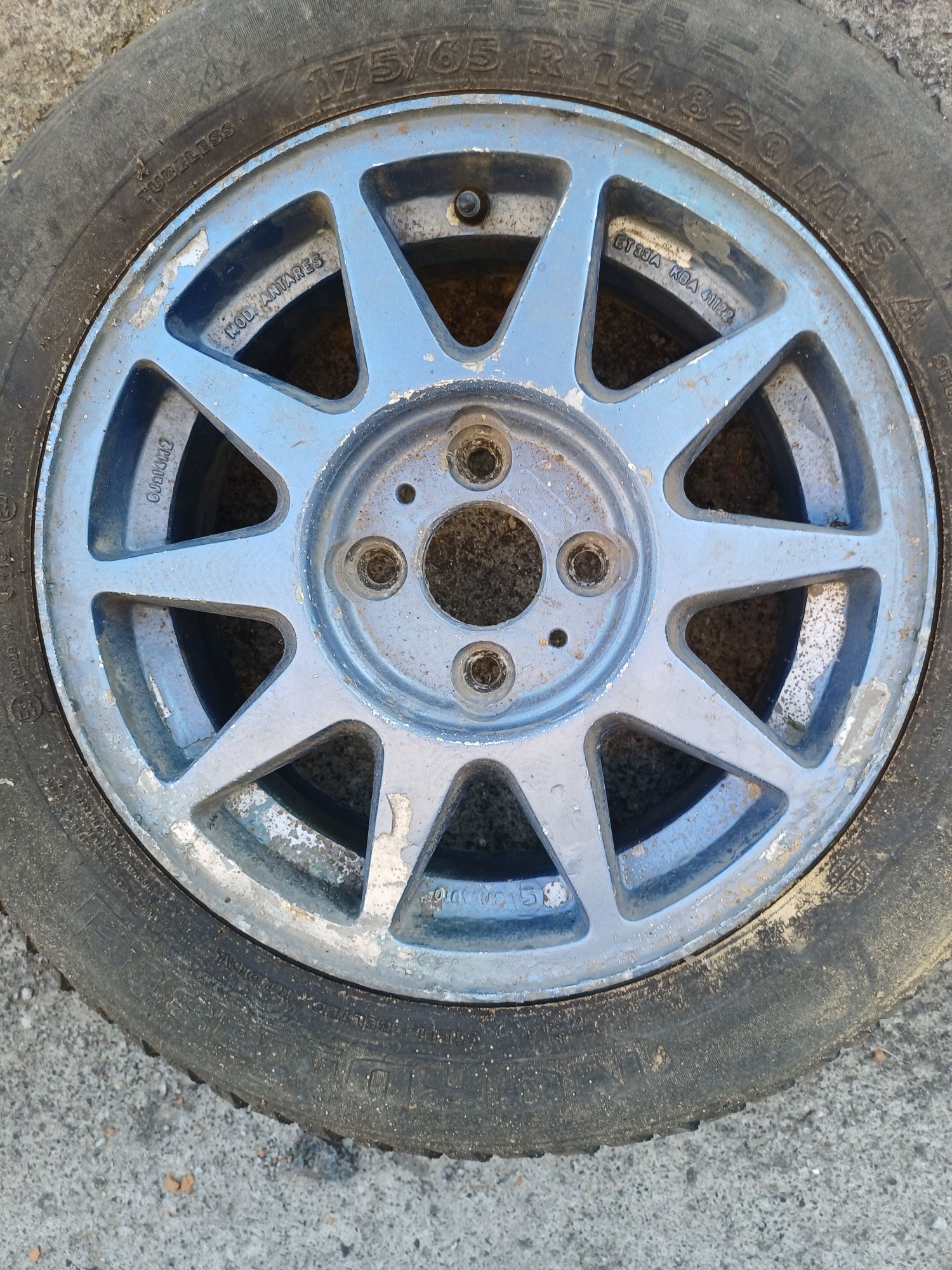 Продам диски з резиною 175/65 r14