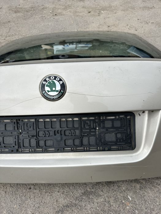 Задня ляда кришка багажника Шкода Октавія А5 Skoda Octavia A5 04-12