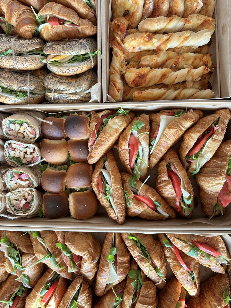 Catering okolicznościowy Kraków Finger Food Urodziny Eventy Party Box