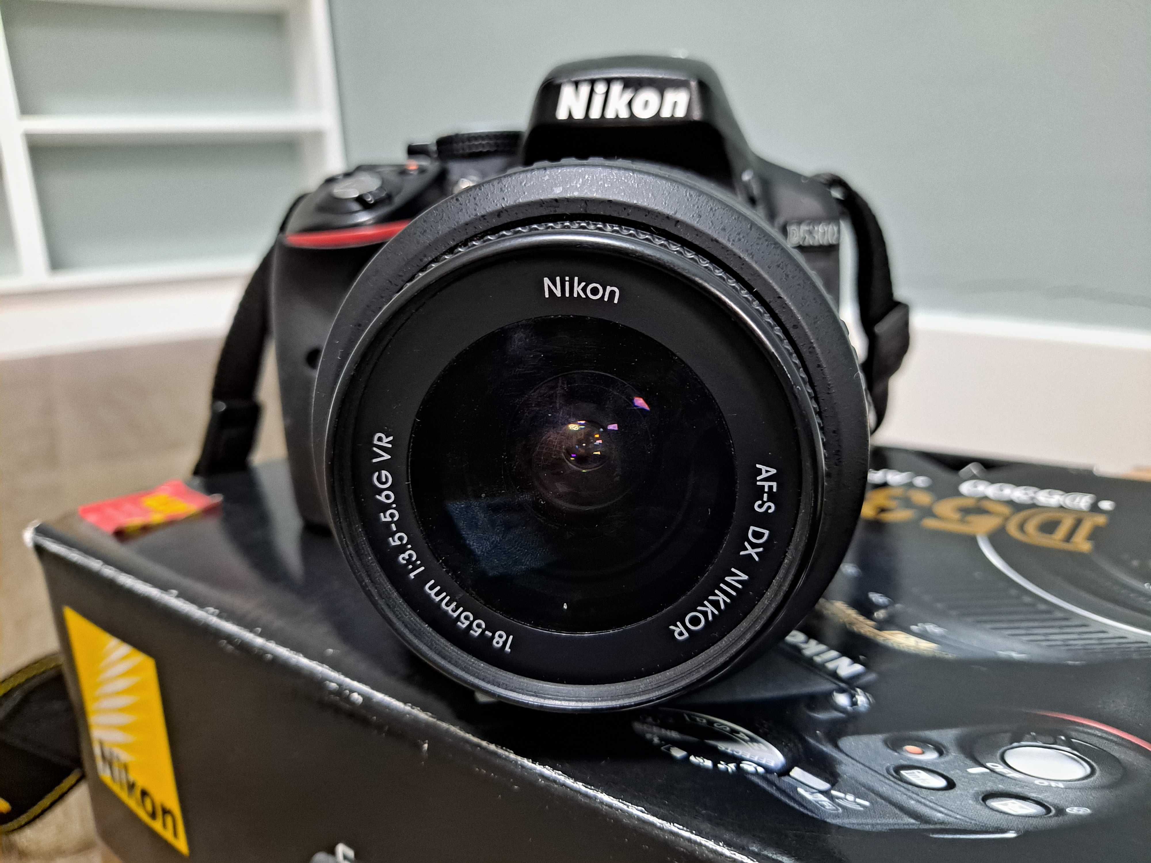 Aparat fotograficzny lustrzanka NIKON D5300,  18-55mm f/3.5-5.6G VR