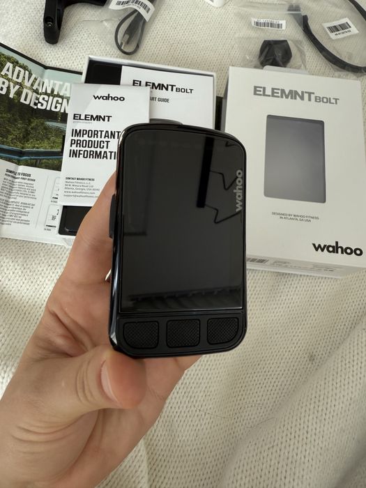 Велокомпʼютор Wahoo Elemnt Bolt V2