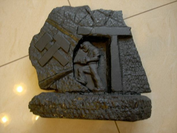 Rzeźba w węglu kamiennym.