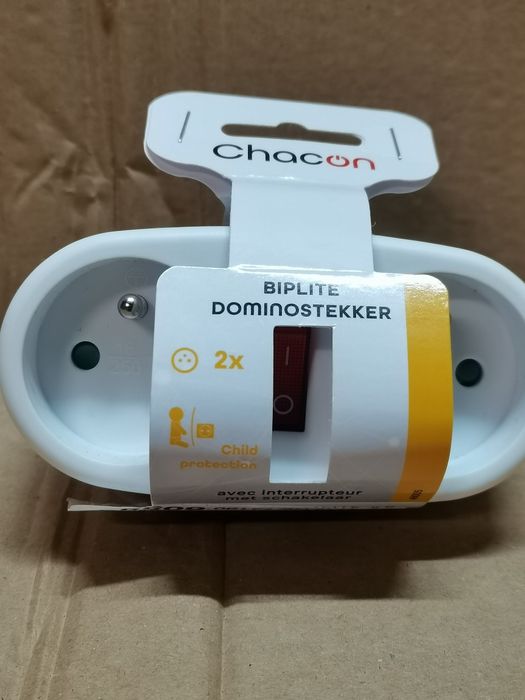 Chacon podwójne gniazdko z włoncznikiem