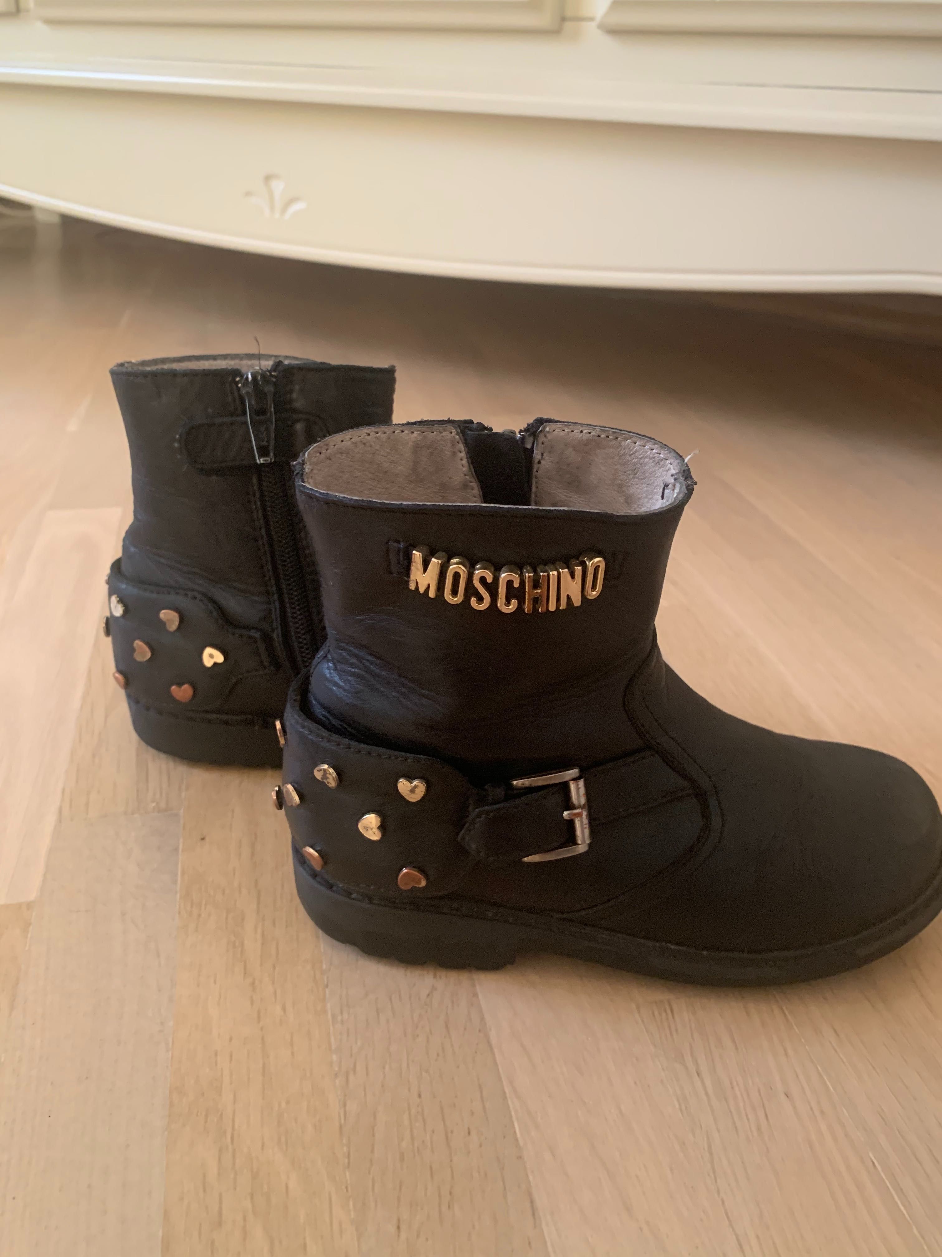 Черевики Moschino