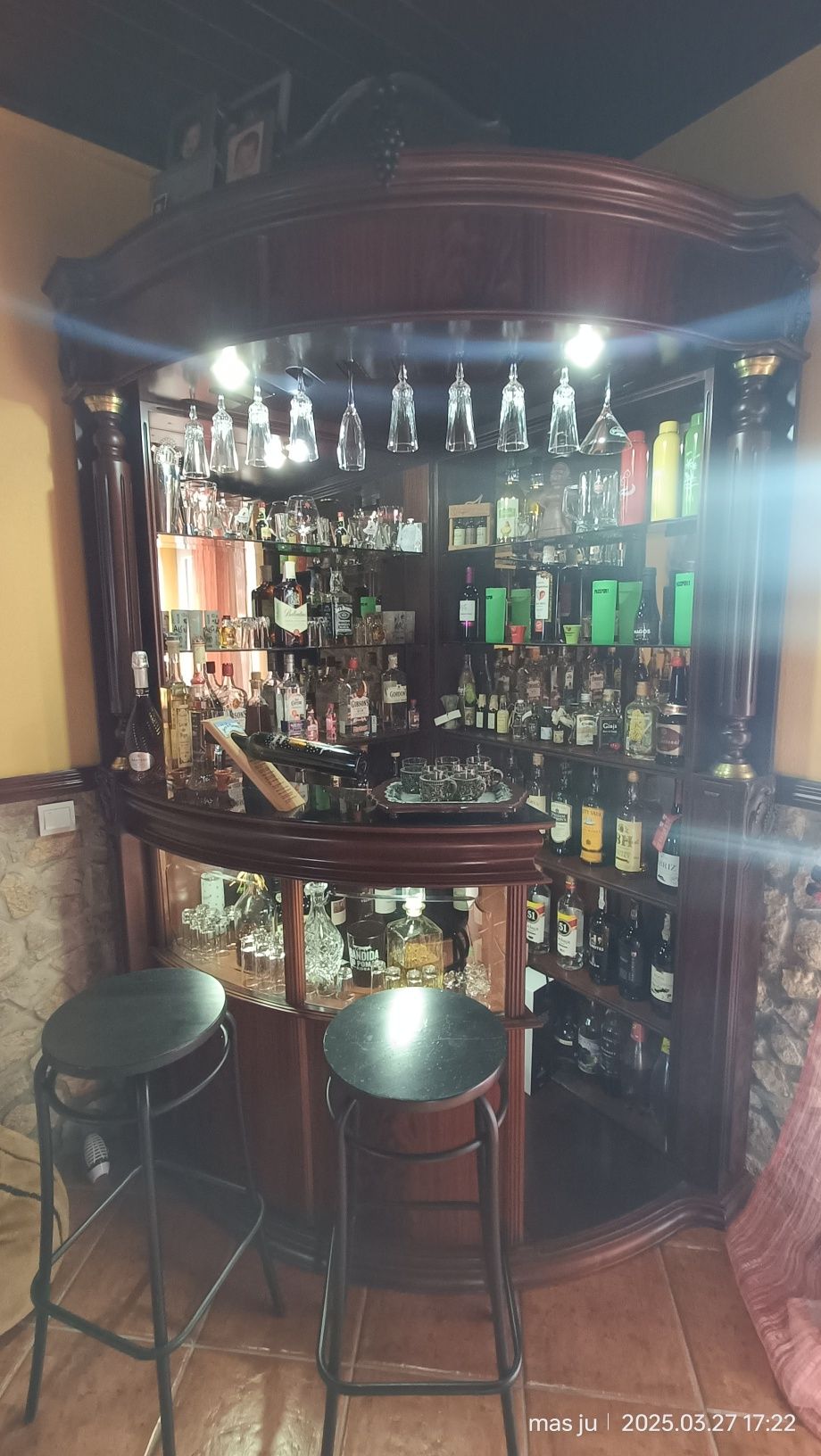 Conjunto de sala de jantar e bar