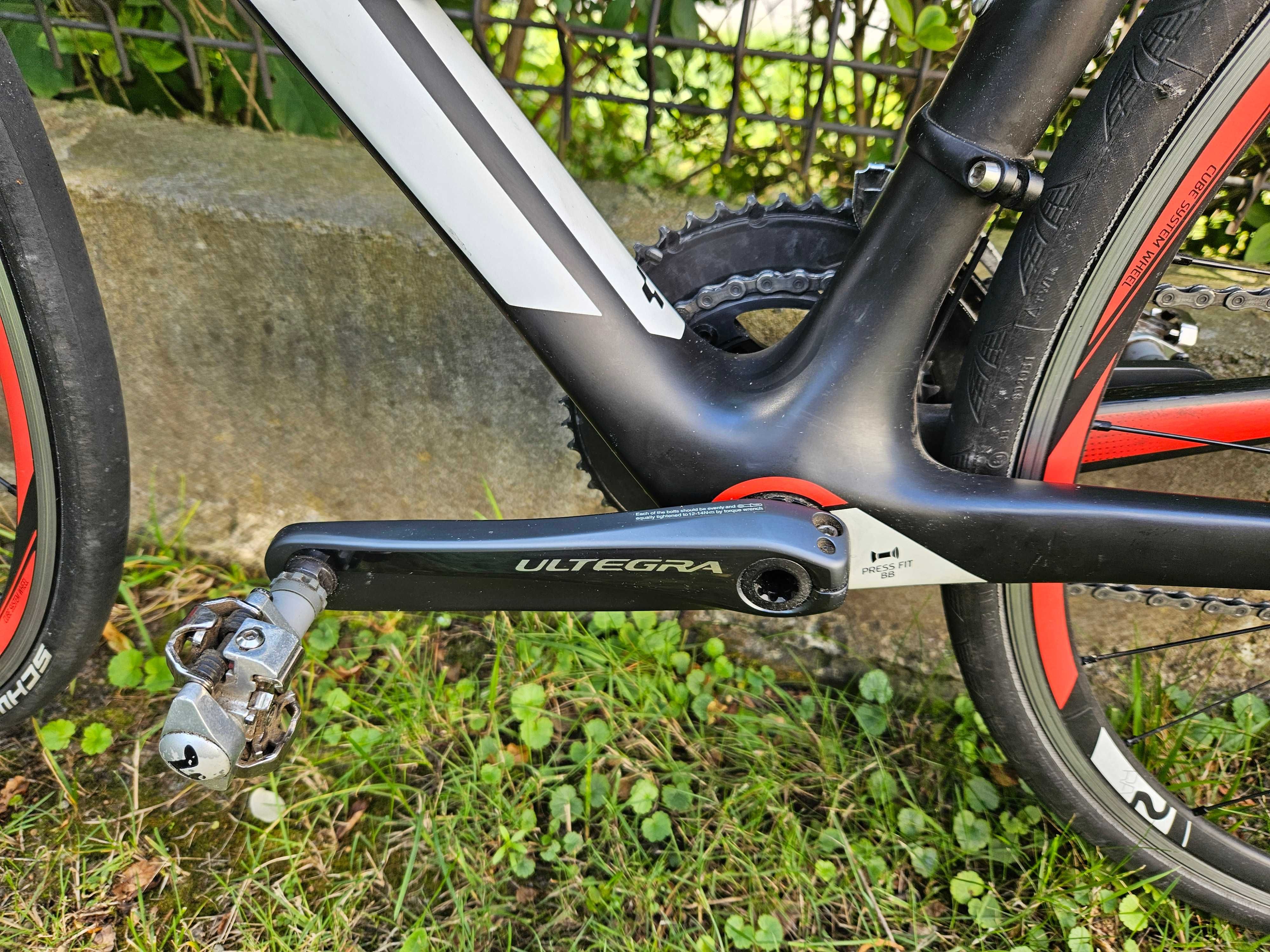 Rower szosowy CUBE AGREE  full carbon shimano ultegra rozmiar 54