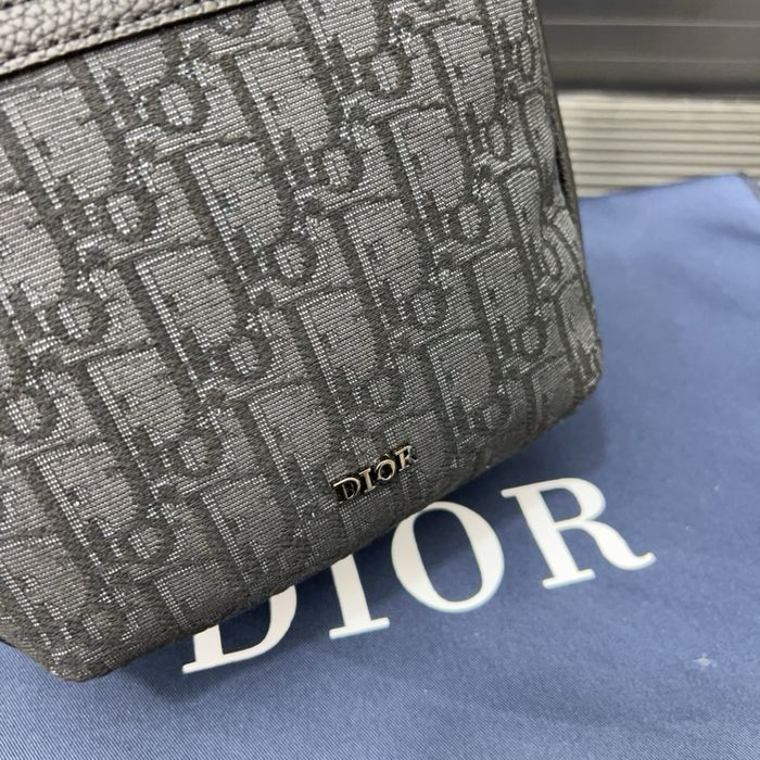 Doir сумка слинг поясна кожаная оригинал черная Louis Vuitton