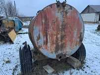 Продам причіпну бочку обємом.