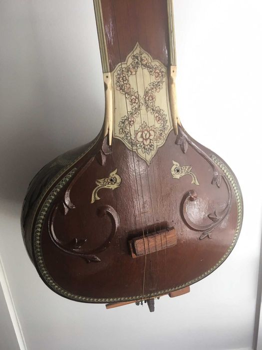 Tanpura (instrumento musical clássico Indiano)