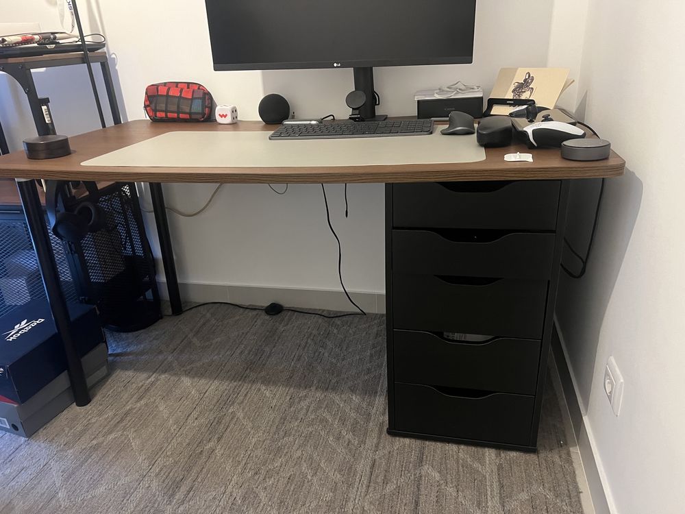 Secretaria ikea com gavetas