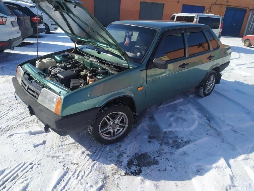 Автомобіль ВАЗ 21099