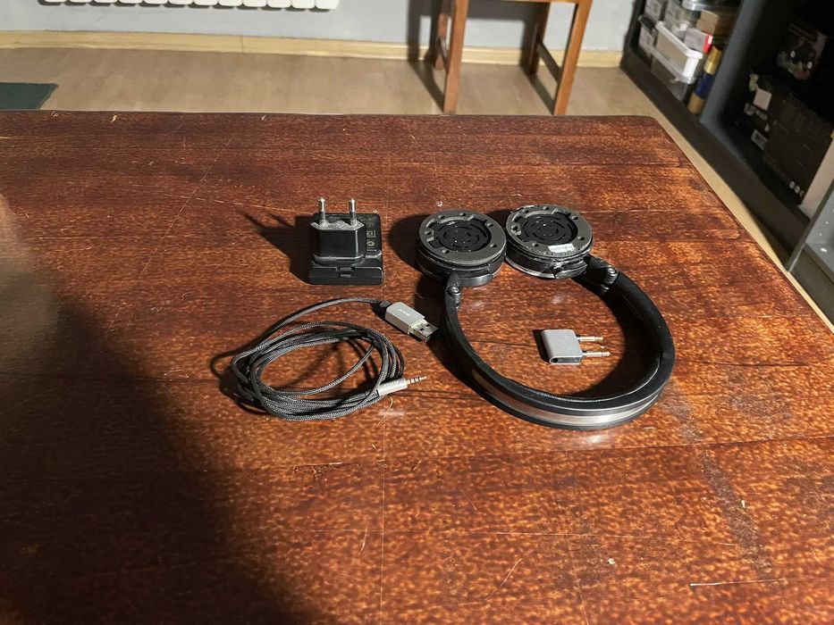 Słuchawki AKG na części (K518 DJ, K618DJ, K495 NC)