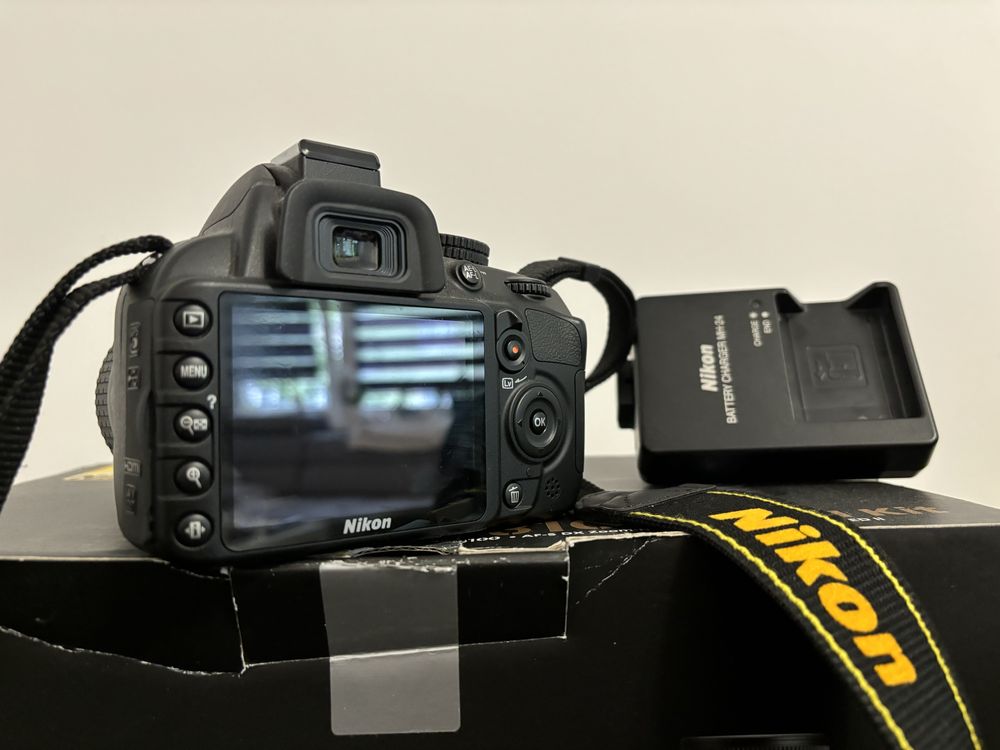 Nikon D 3100 prawie nowy
