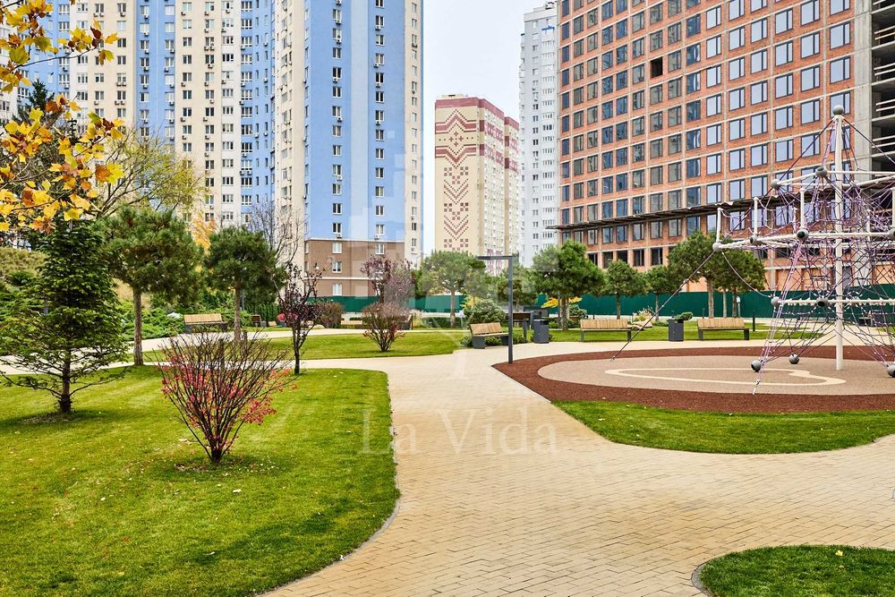 Однокімнатна квартира в ЖК Метрополіс з чудовим видом у двір