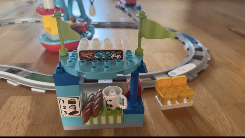 Klocki Lego Duplo pociąg towarowy