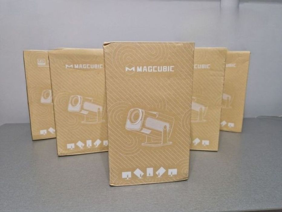 Projektor przenośny Magcubic HY320 PRO Wifi Bluetooth Netflix Disney