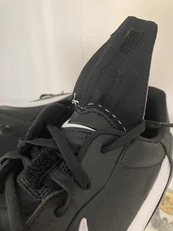 Profesjonalne buty piłkarskie wkręty Nike Premier III Sg Pro Anti-clog