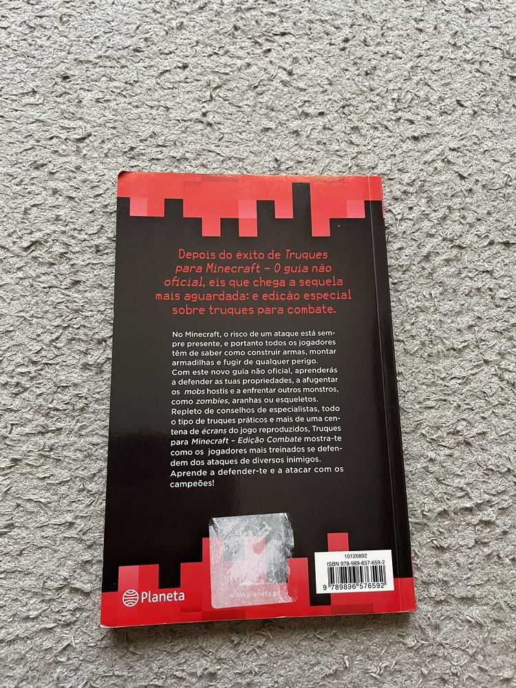 Livro Truques Minecraft Combate em otimo estado