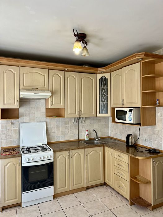 Оренда 2 кімнатної квартири по вул. Тарнавського