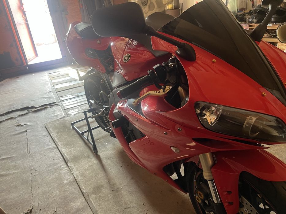 Yamaha YZF-R1  в хорошем состоянии