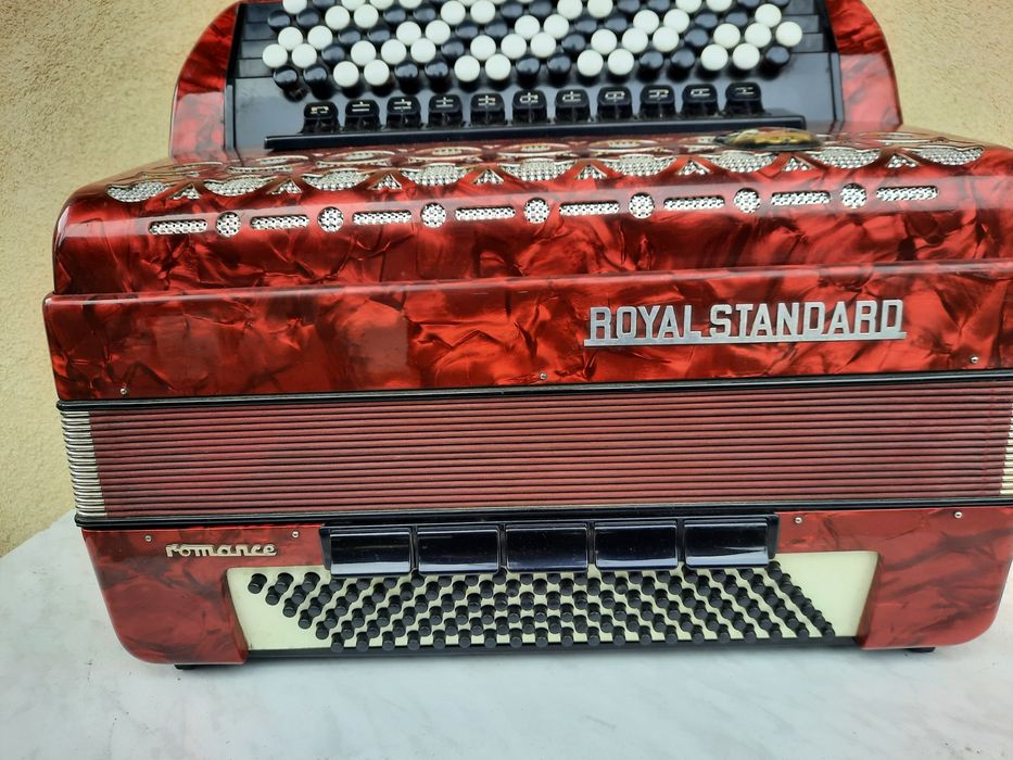 Akordeon rojalstandard 120 basow